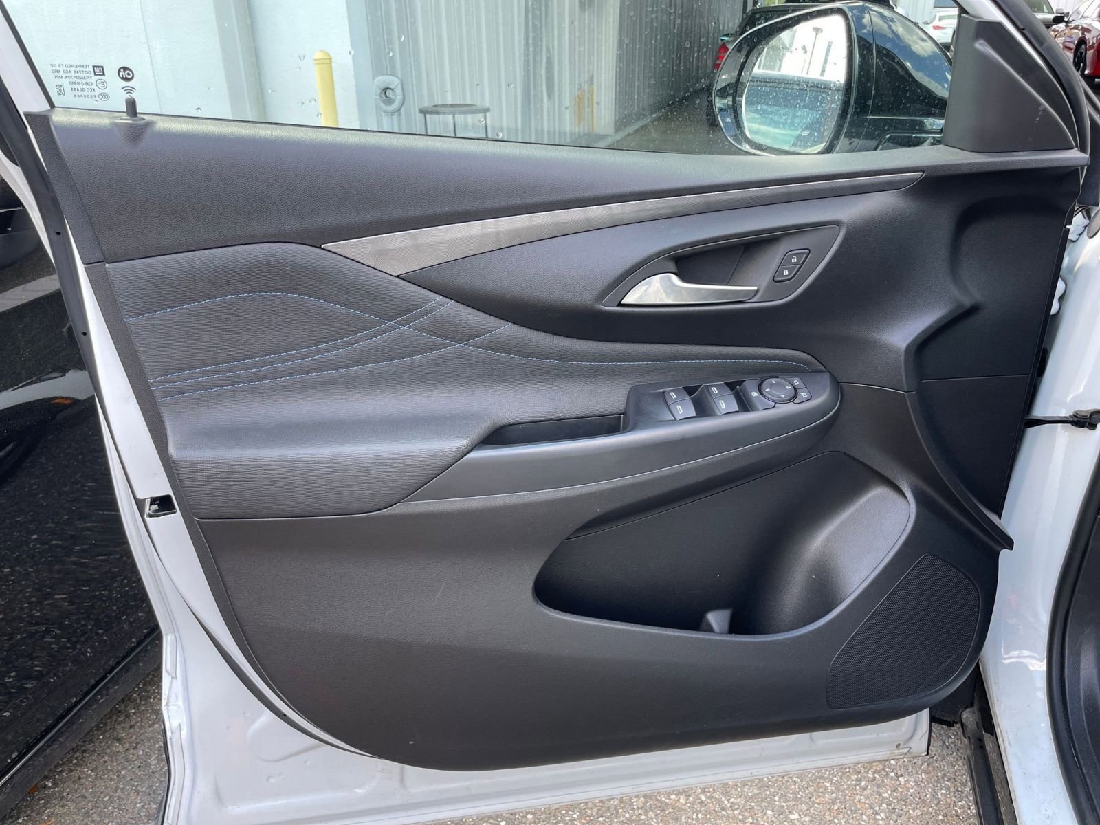 Used 2025 Buick Envista Sport Touring FWD image 18