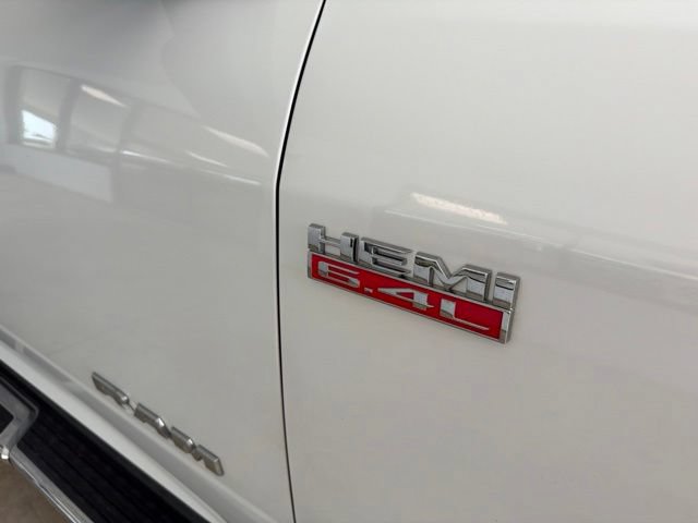 Used 2021 RAM 2500 Tradesman w/ Chrome Appearance Group AWD/4WD image 9