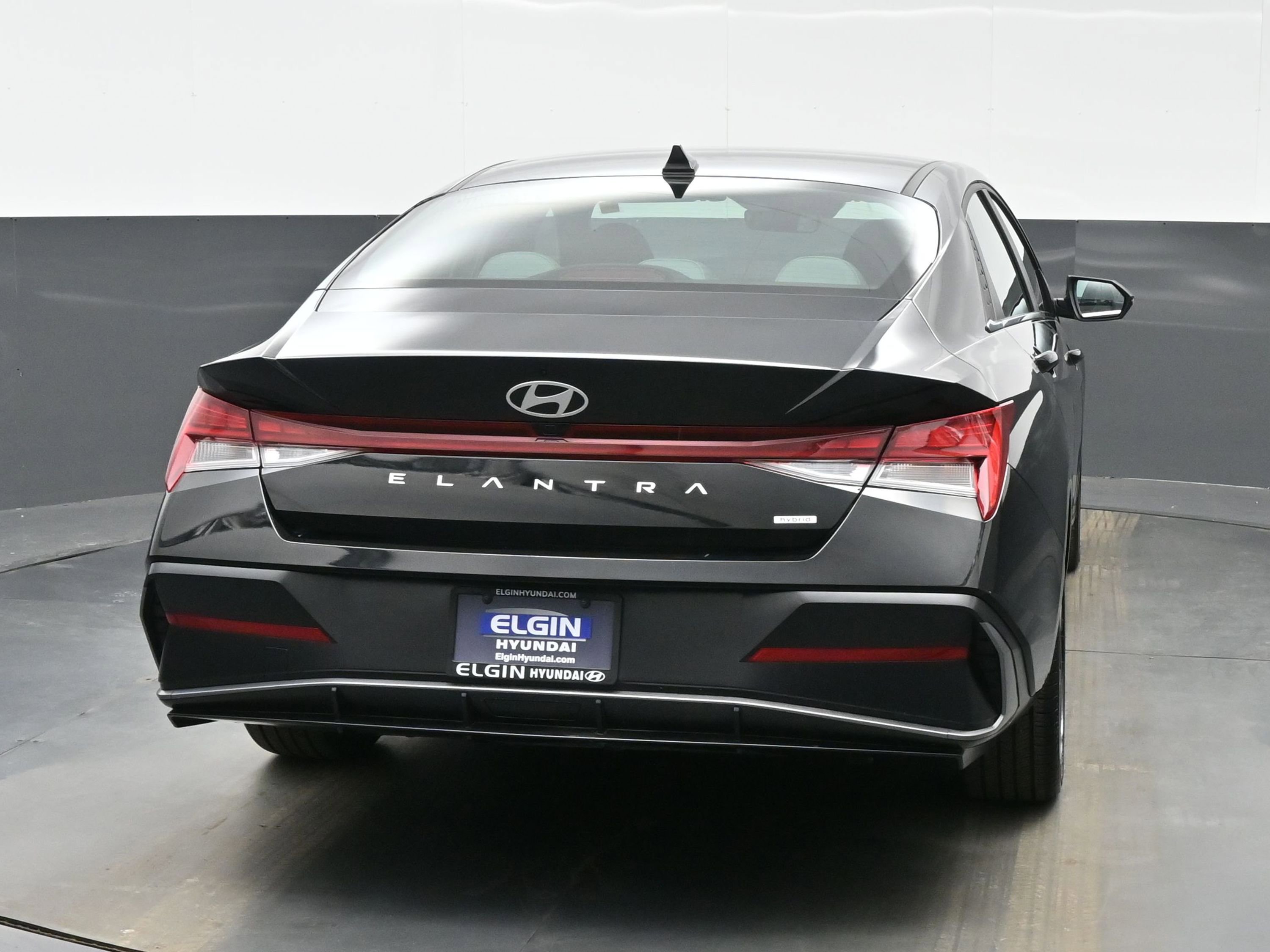 Certified 2025 Hyundai Elantra Limited image 5