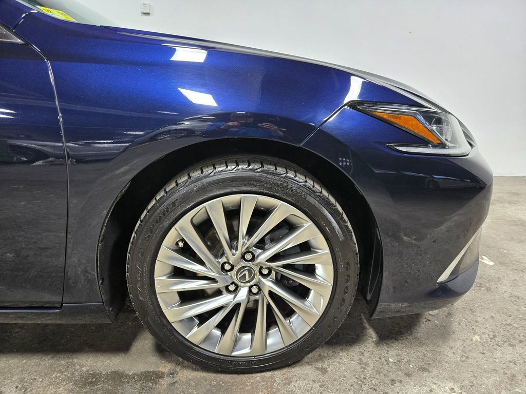 Used 2019 Lexus ES 350 Luxury w/ Accessory Package 2 image 56
