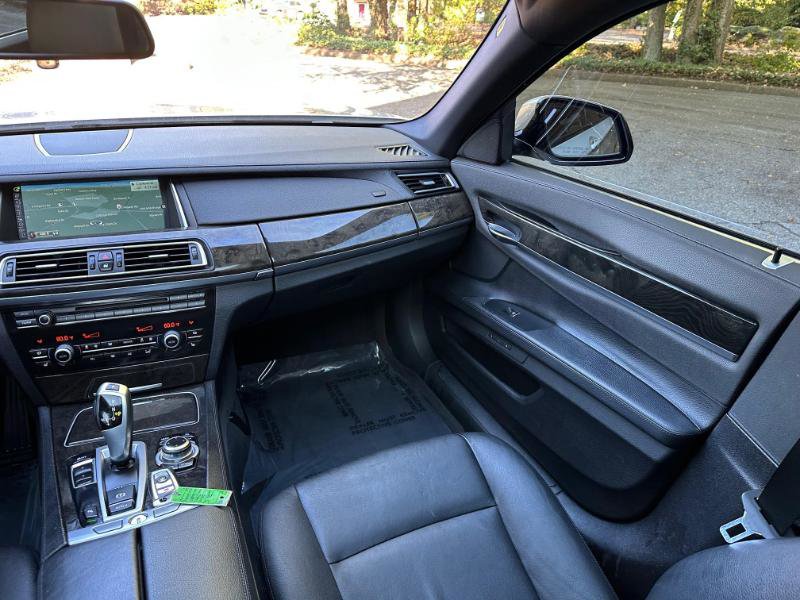 Used 2013 BMW 740Li image 38