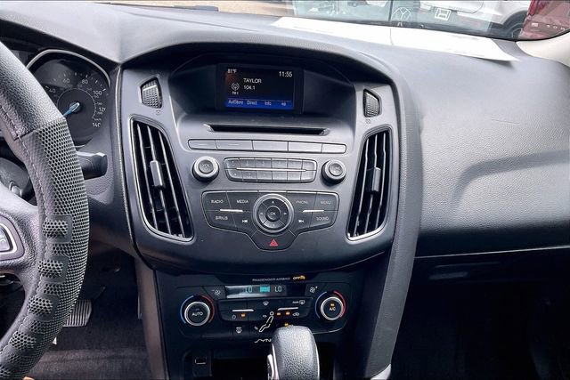 Used 2017 Ford Focus SE FWD image 29