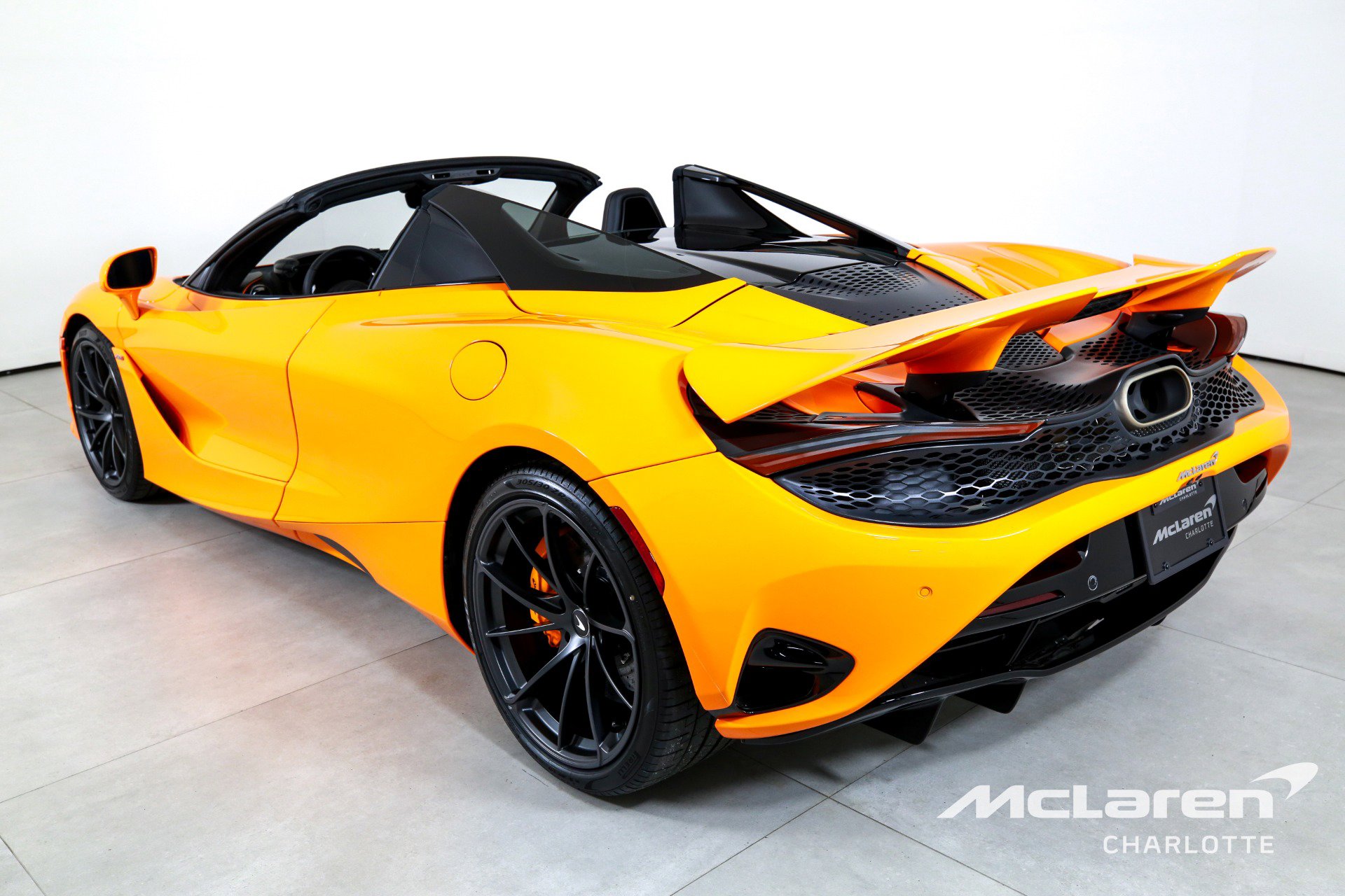 New 2026 McLaren 750S Spider RWD image 8