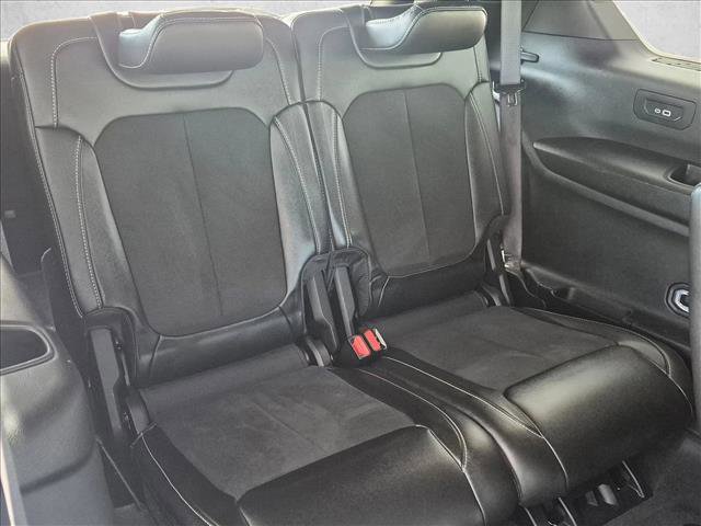 Used 2024 Jeep Grand Cherokee L Altitude AWD/4WD image 20