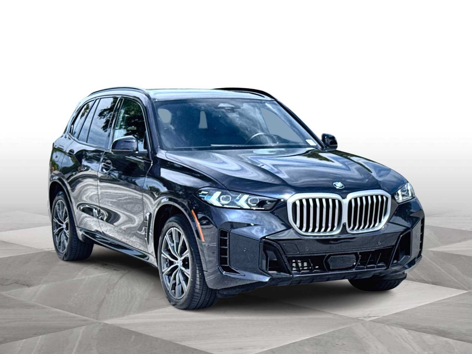 Used 2026 BMW X5 xDrive40i w/ M Sport Package AWD/4WD image 2
