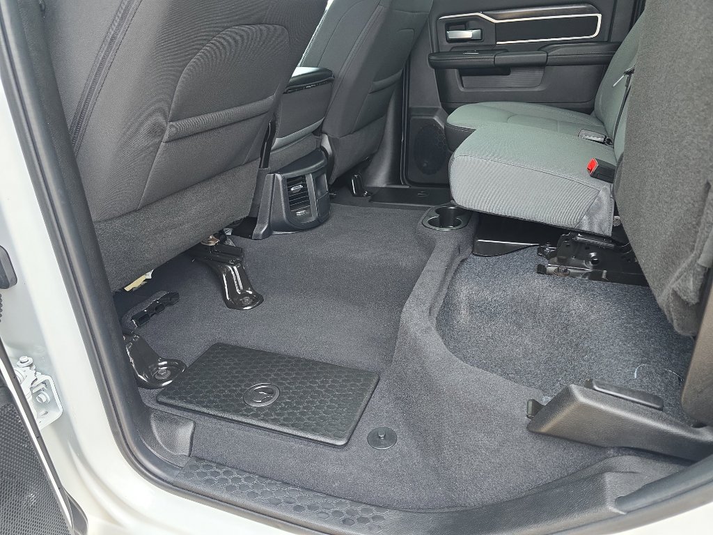 Used 2024 RAM 2500 Big Horn w/ Bed Utility Group image 17