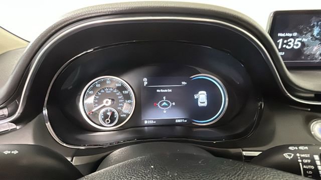 Used 2025 Genesis GV70 2.5T AWD/4WD image 18