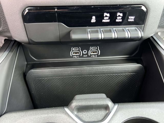 New 2026 RAM 1500 Express AWD/4WD image 20