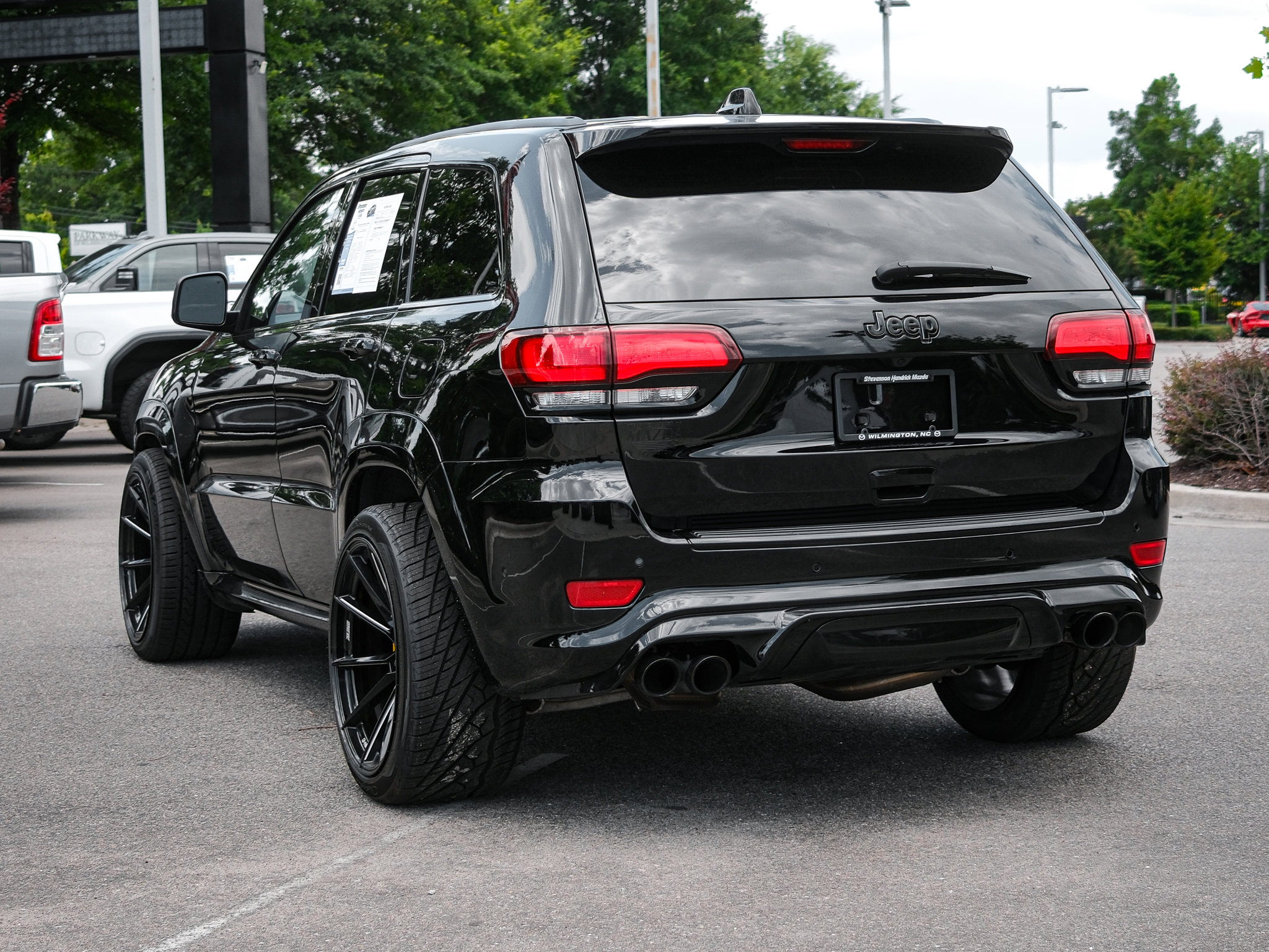 Used 2018 Jeep Grand Cherokee Trackhawk AWD/4WD image 8