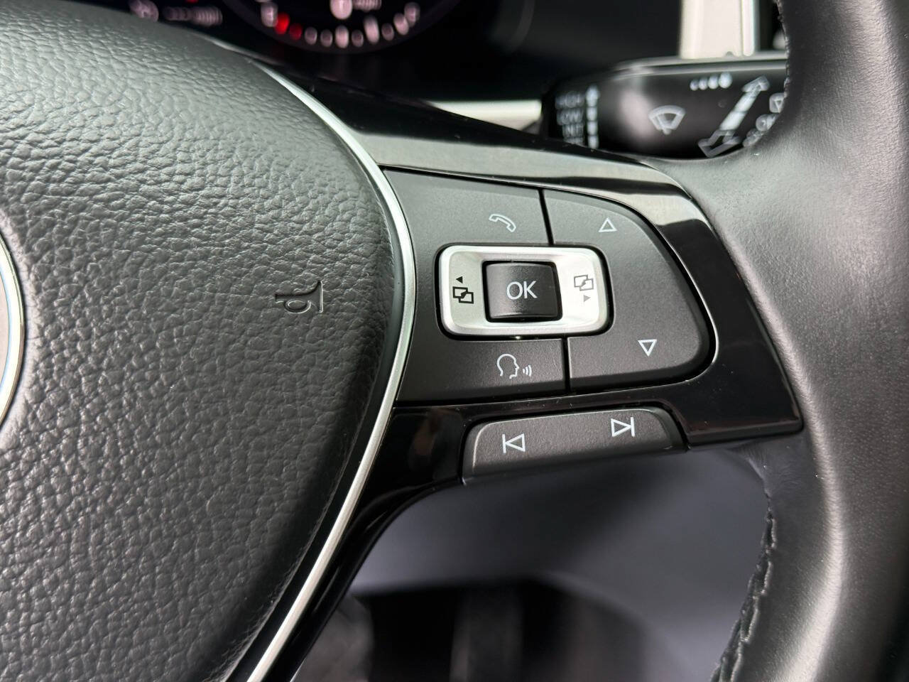 Used 2018 Volkswagen Atlas SEL Premium AWD/4WD image 19