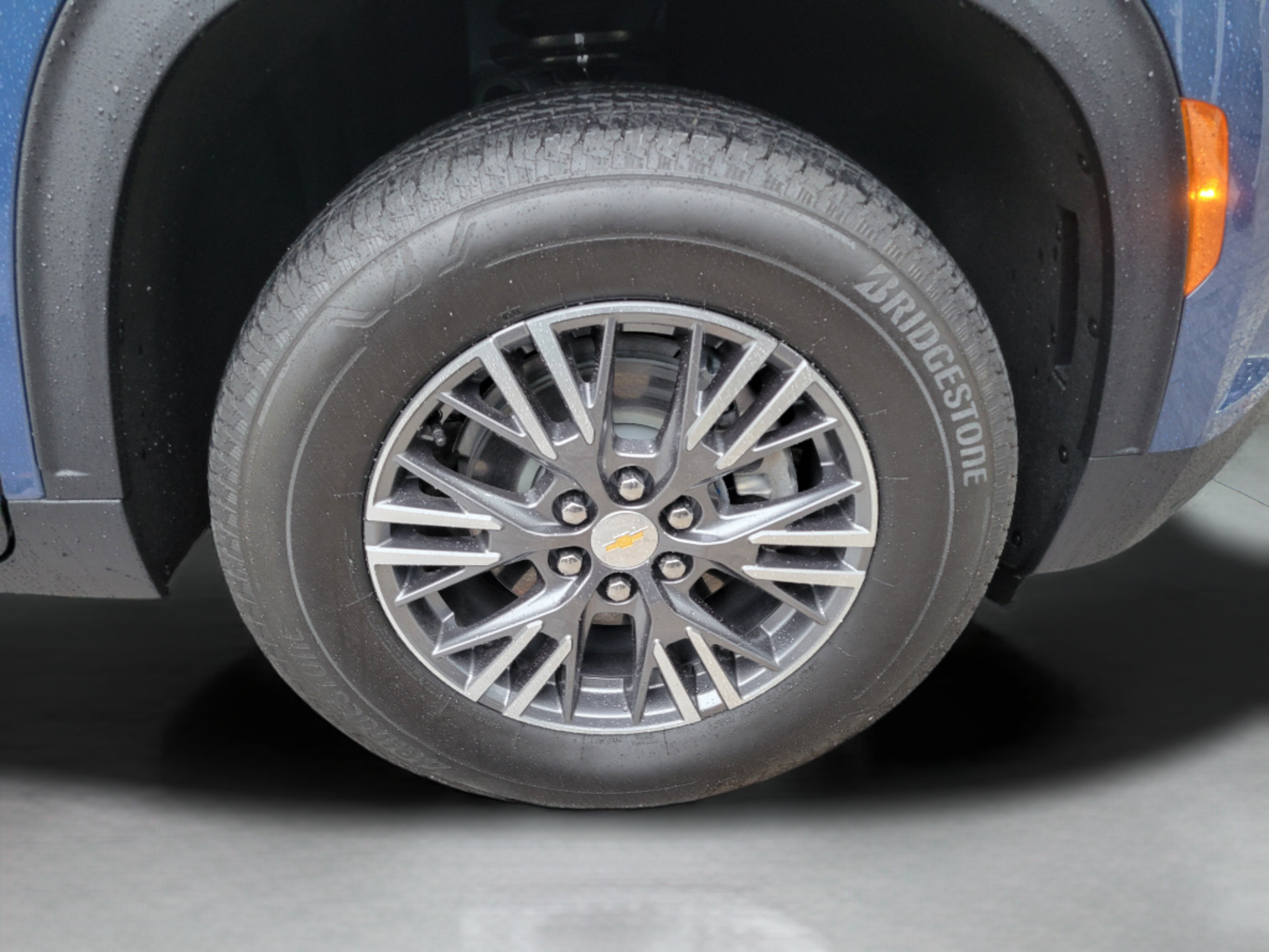 Used 2026 Chevrolet Traverse LT FWD image 27