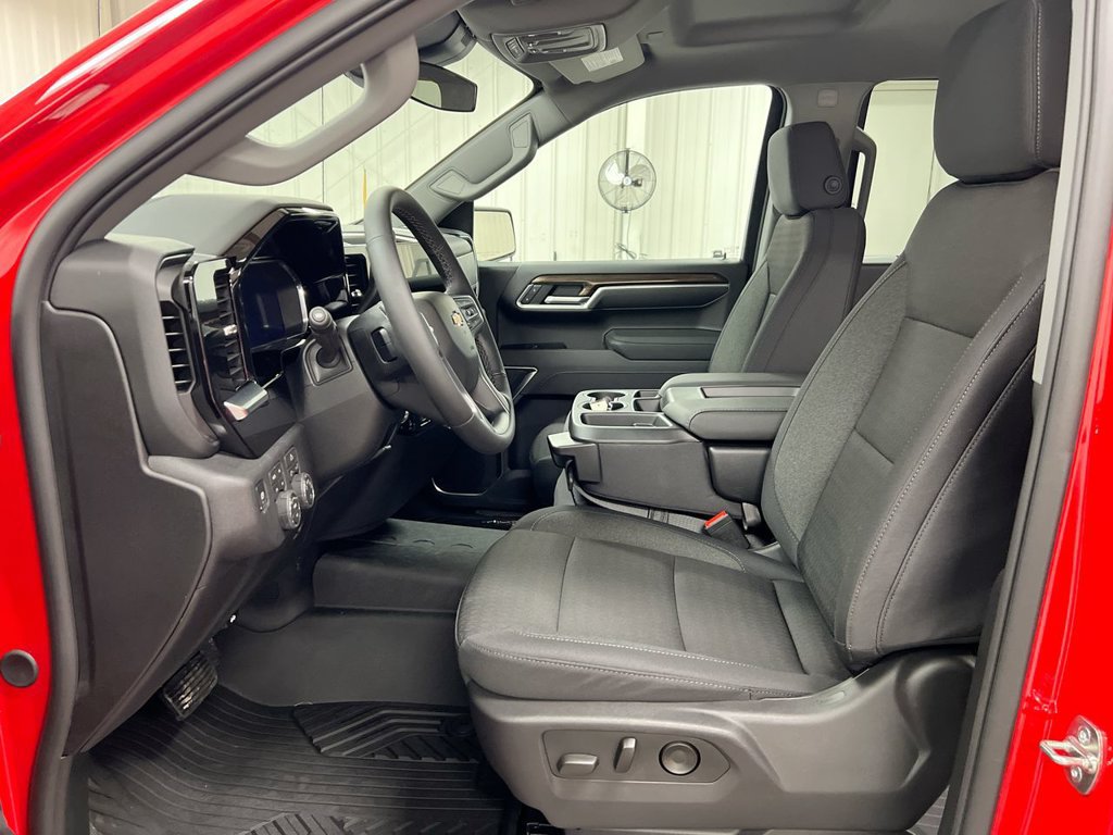 New 2026 Chevrolet Silverado 1500 LT w/ Z71 Off-Road Package AWD/4WD image 20
