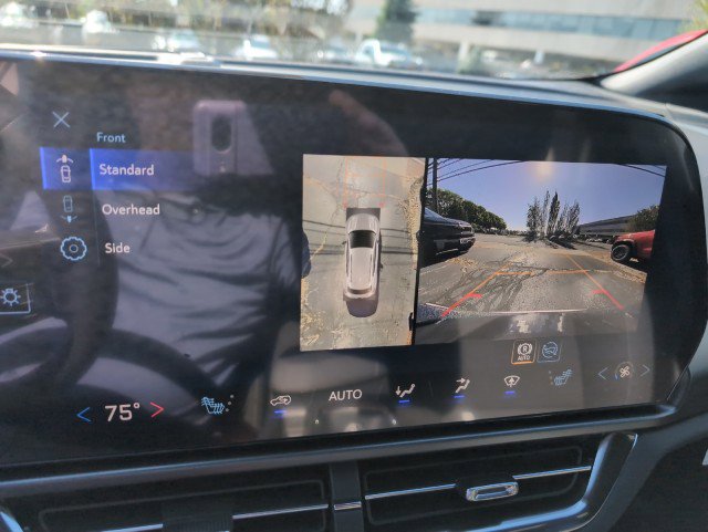 New 2026 Chevrolet Equinox EV LT image 38