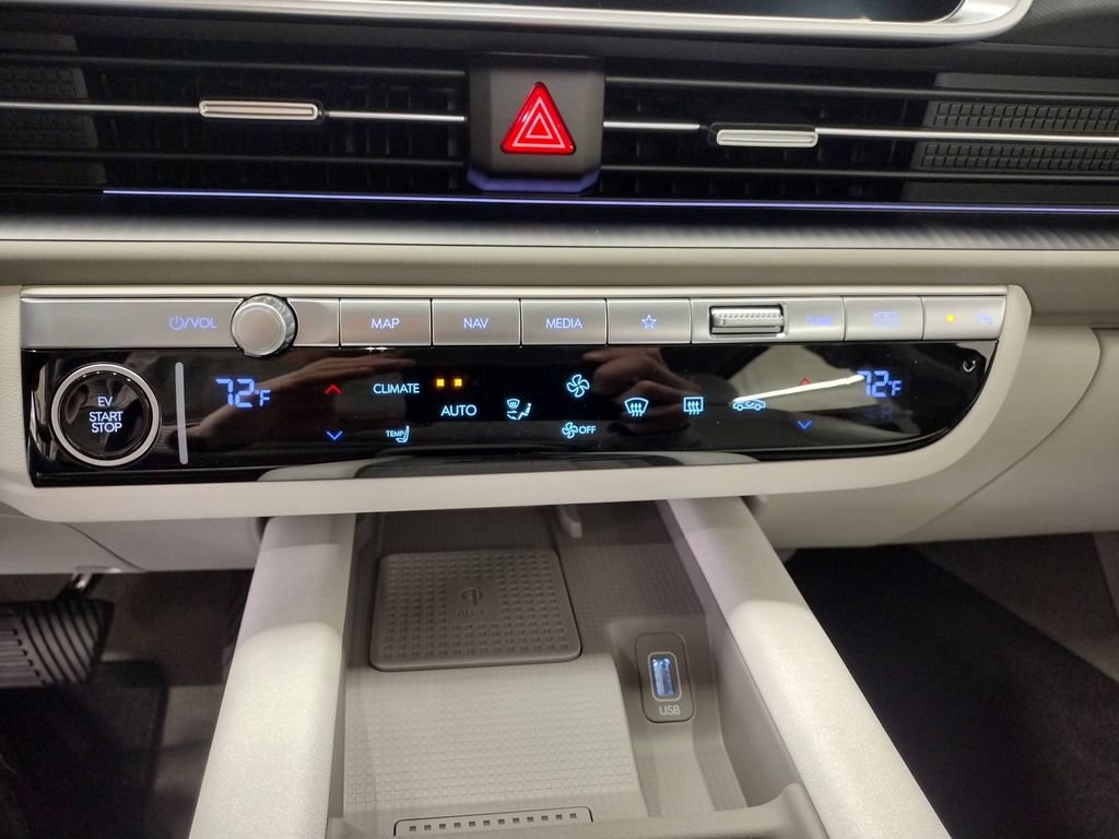 New 2025 Hyundai Ioniq 6 SEL AWD/4WD image 27