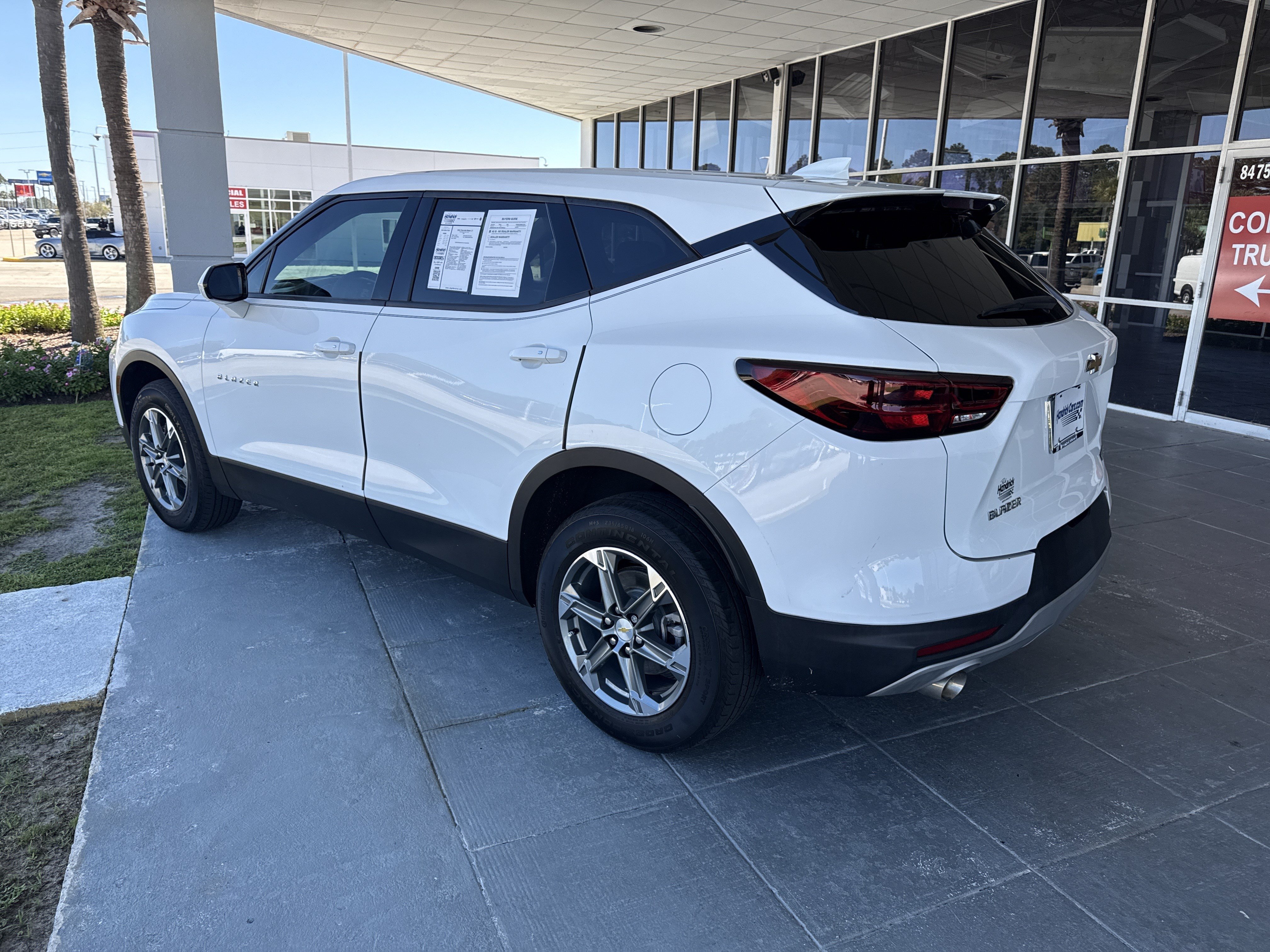 Used 2024 Chevrolet Blazer LT FWD image 7