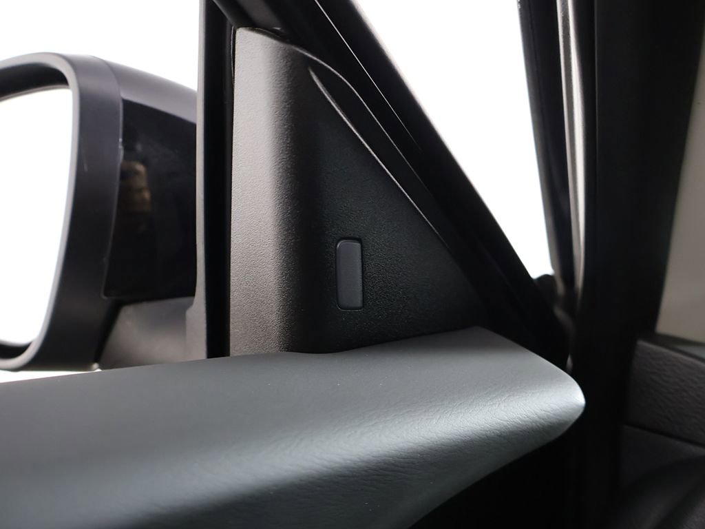 Used 2023 Nissan Sentra SV FWD image 34