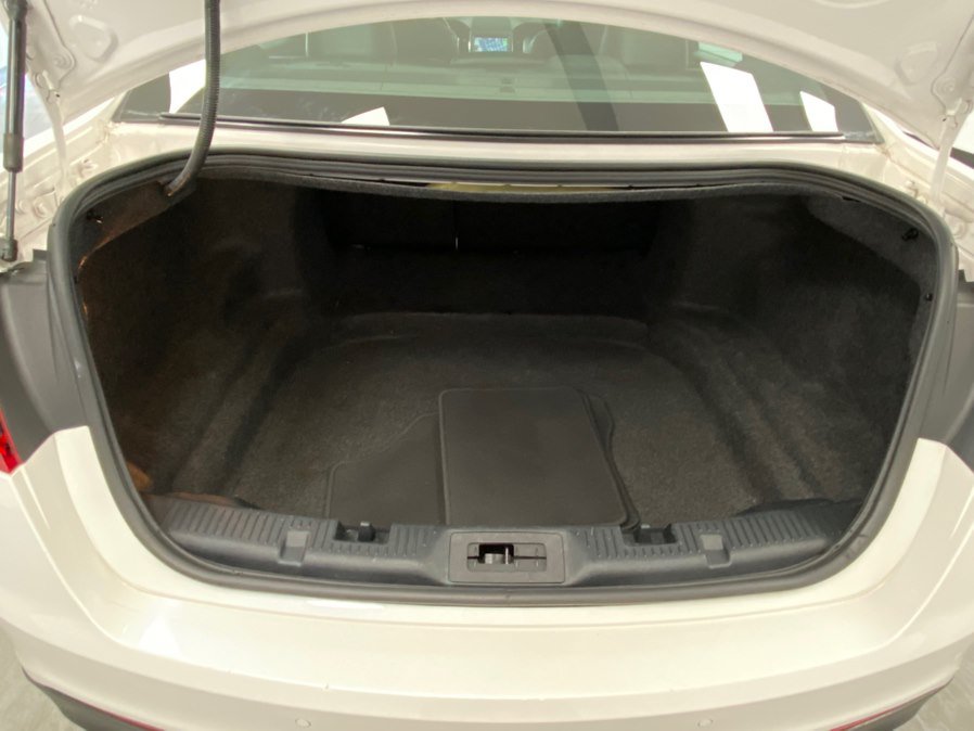 Used 2015 Ford Taurus SEL w/ Equipment Group 201A FWD image 42