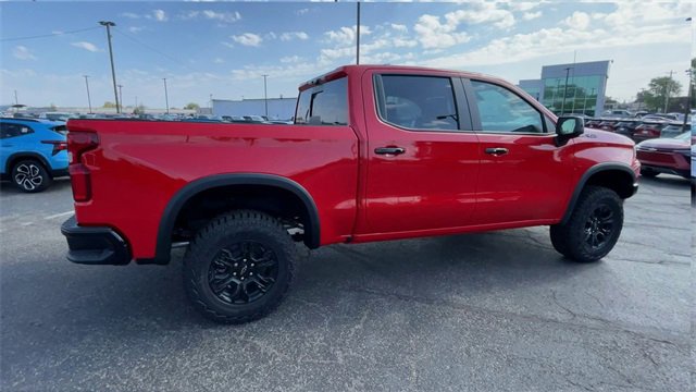New 2026 Chevrolet Silverado 1500 ZR2 w/ Dark Appearance Package image 2