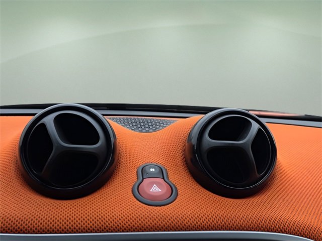 Used 2016 smart fortwo passion image 33