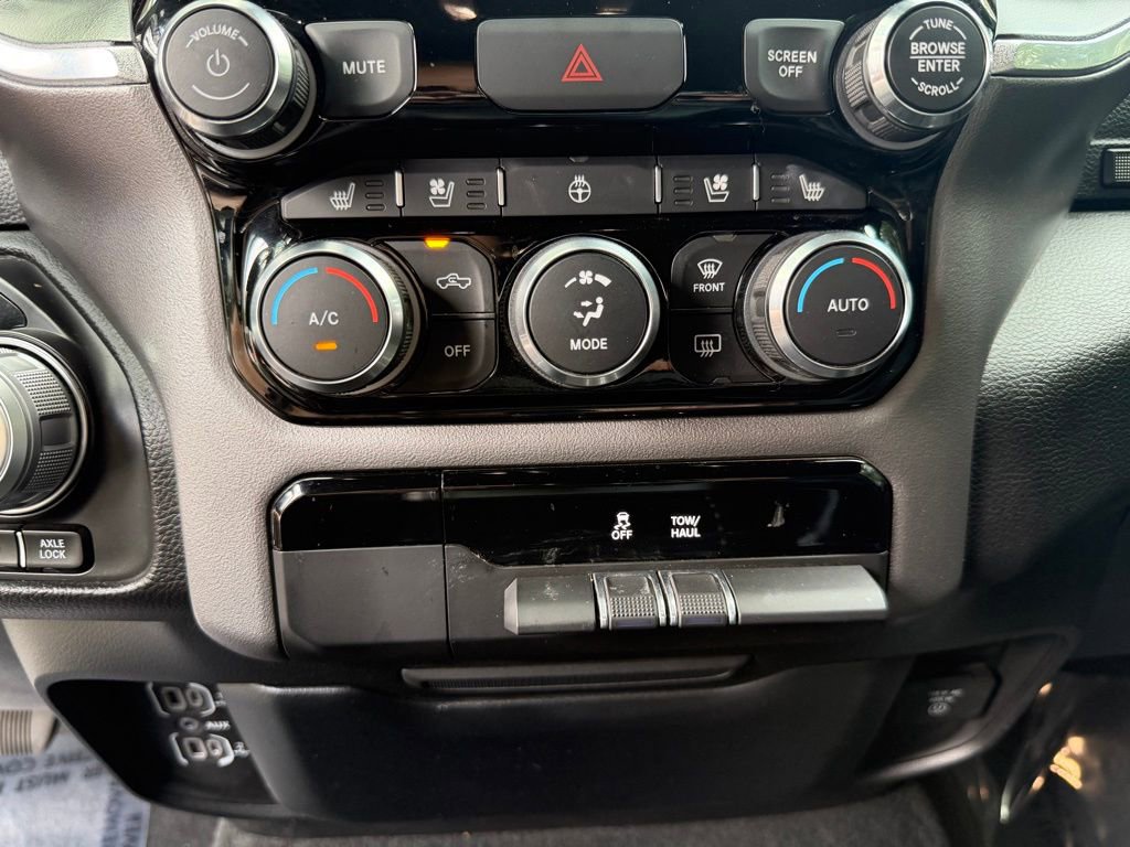 Used 2023 RAM 1500 Laramie w/ Off Road Group image 25