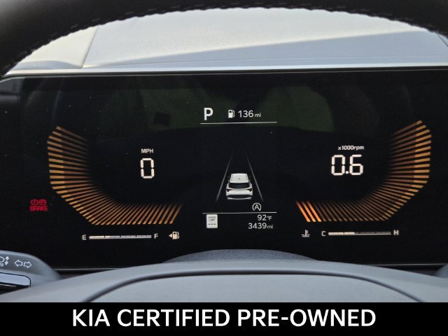 Certified 2026 Kia Sportage EX w/ EX Panorama Roof Package FWD image 32