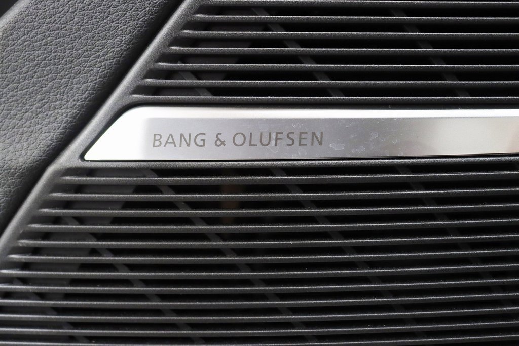 Used 2020 Audi Q8 Premium Plus image 34