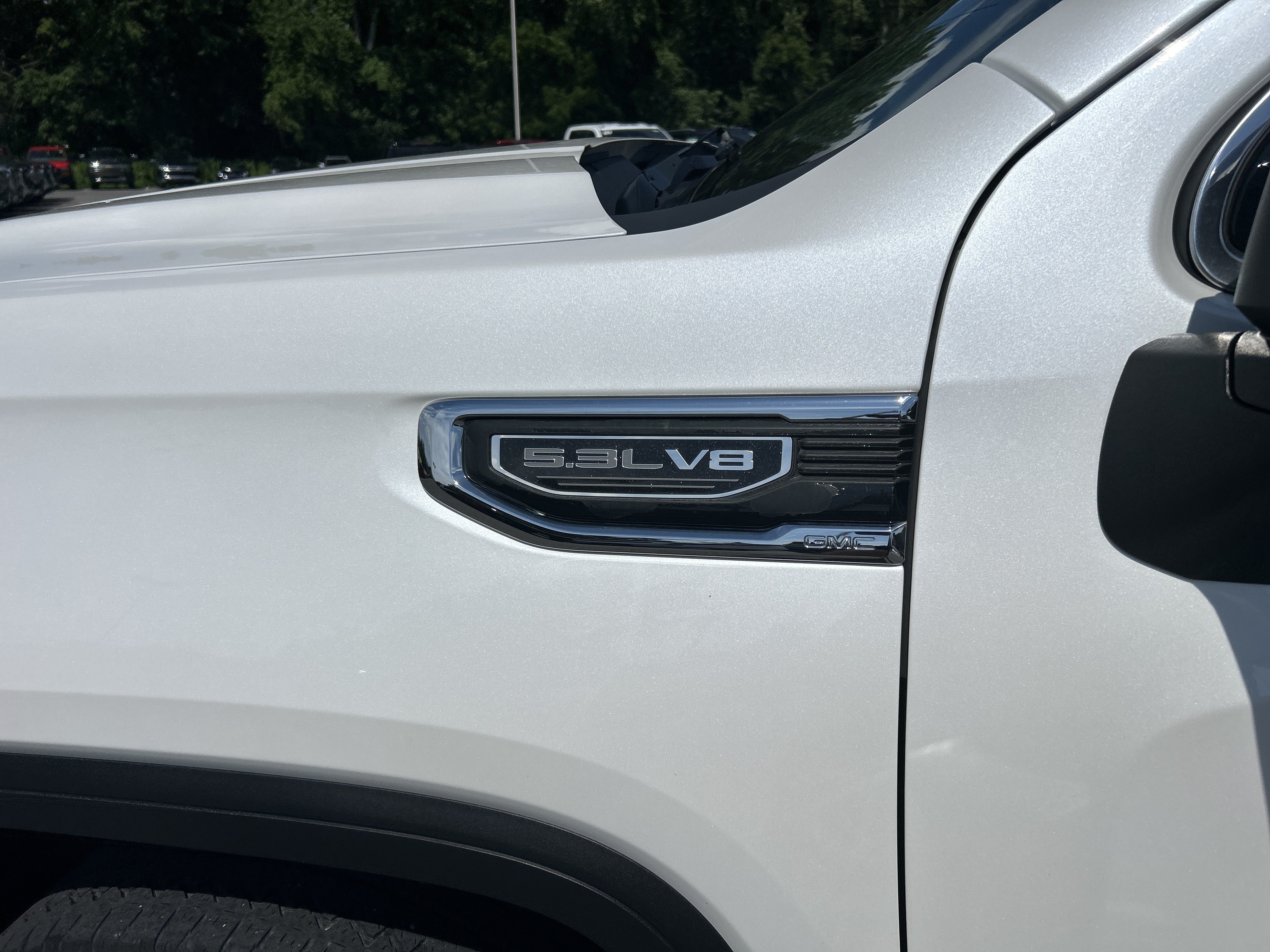 Used 2021 GMC Sierra 1500 SLT w/ SLT Premium Plus Package AWD/4WD image 4