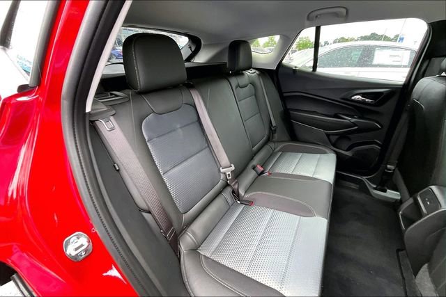 Used 2026 Chevrolet Trax LT w/ LT Convenience Package FWD image 20