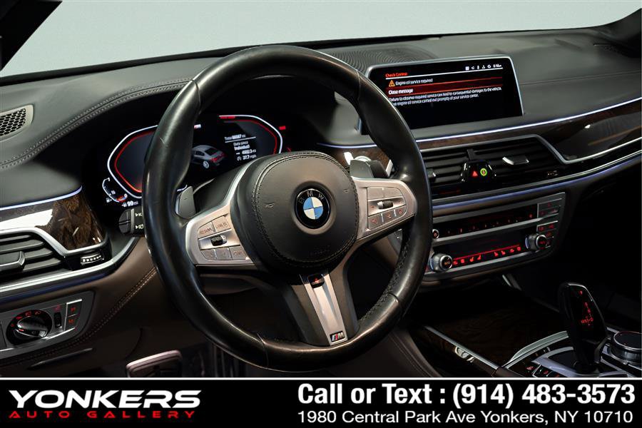 Used 2020 BMW 740i w/ M Sport Package RWD image 40