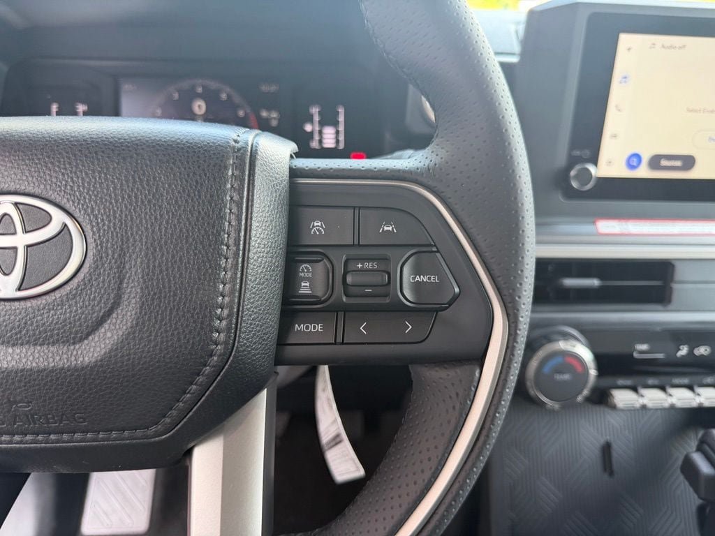 New 2026 Toyota 4Runner SR5 AWD/4WD image 17