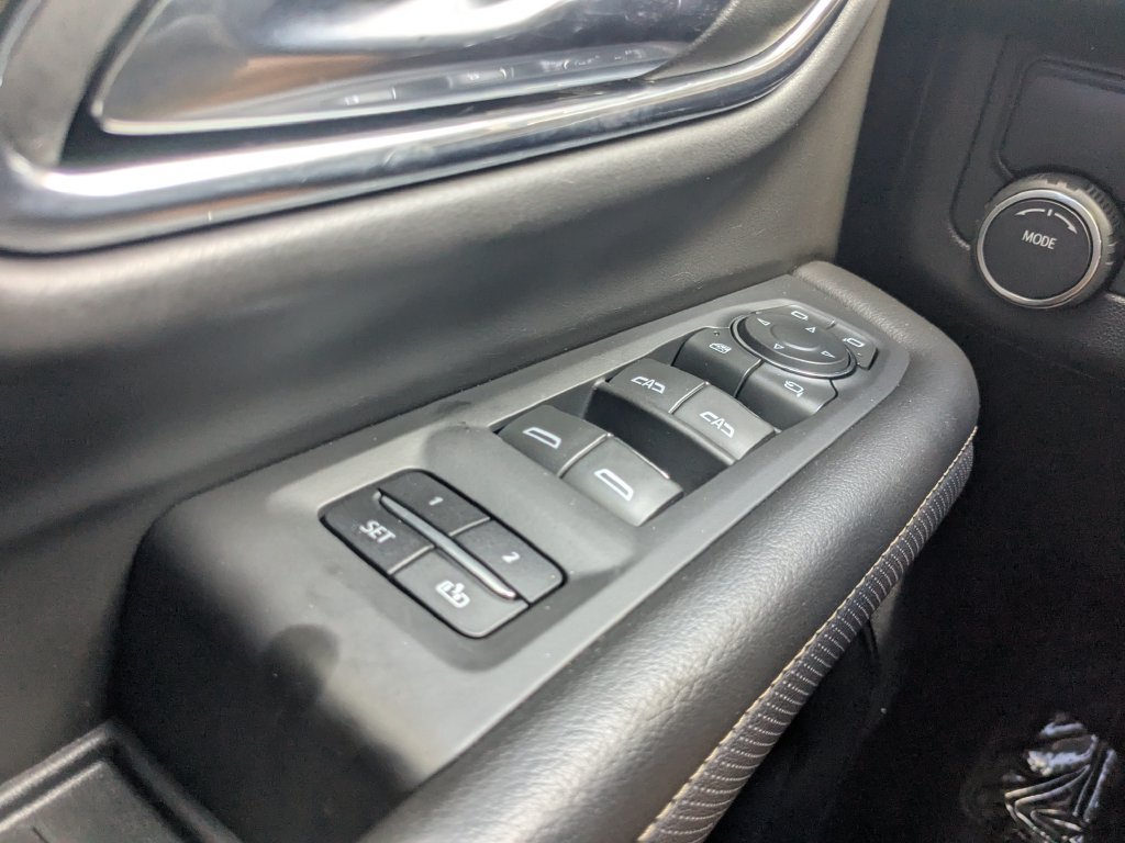 Used 2023 Chevrolet Suburban Premier RWD image 11