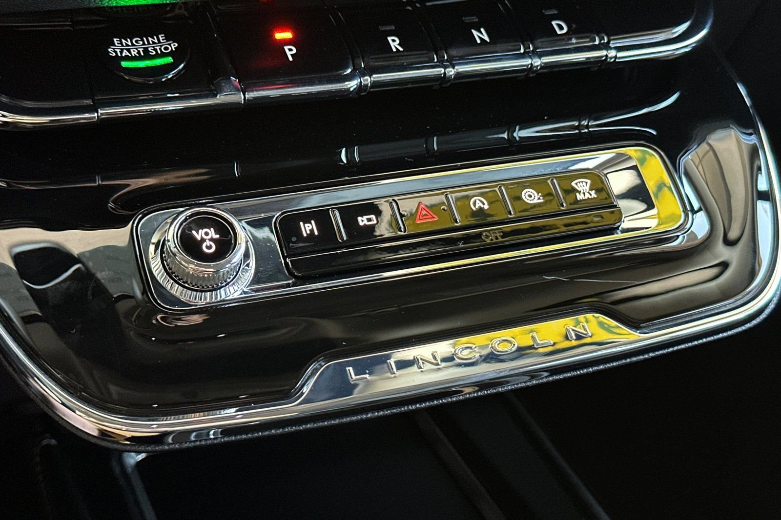 Certified 2025 Lincoln Corsair FWD image 20