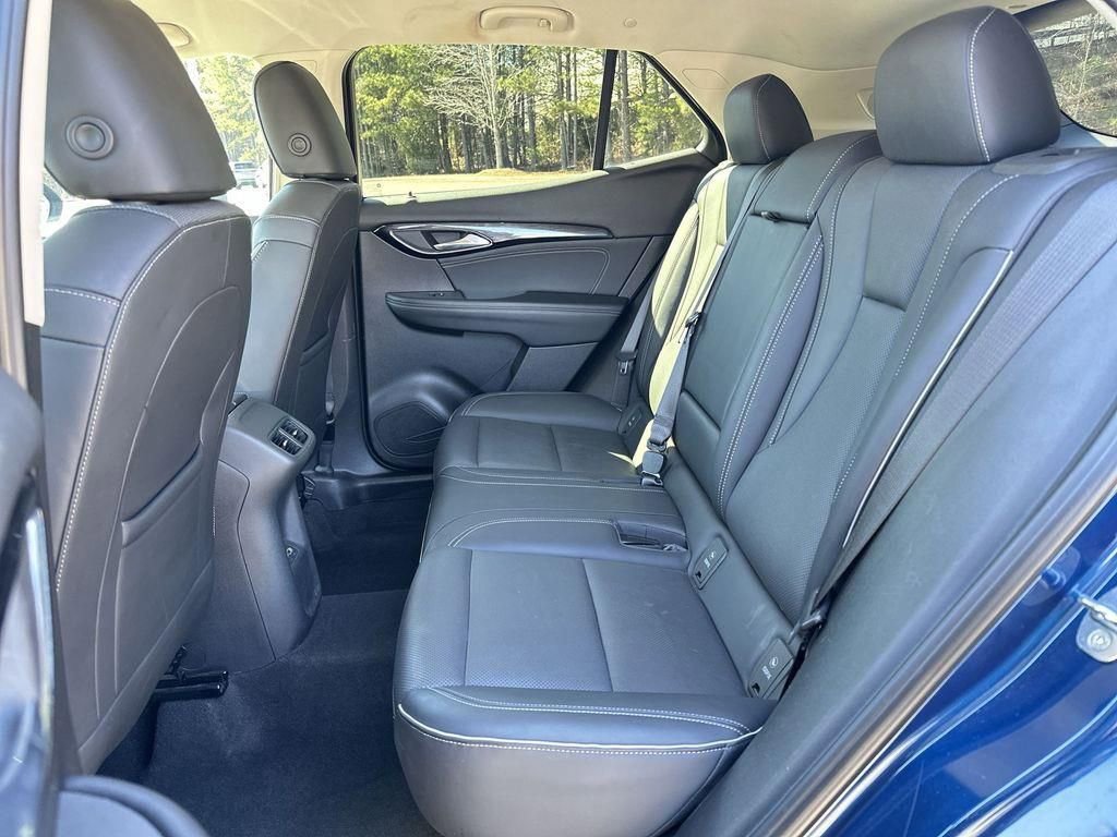 Used 2023 Buick Envision Essence image 24