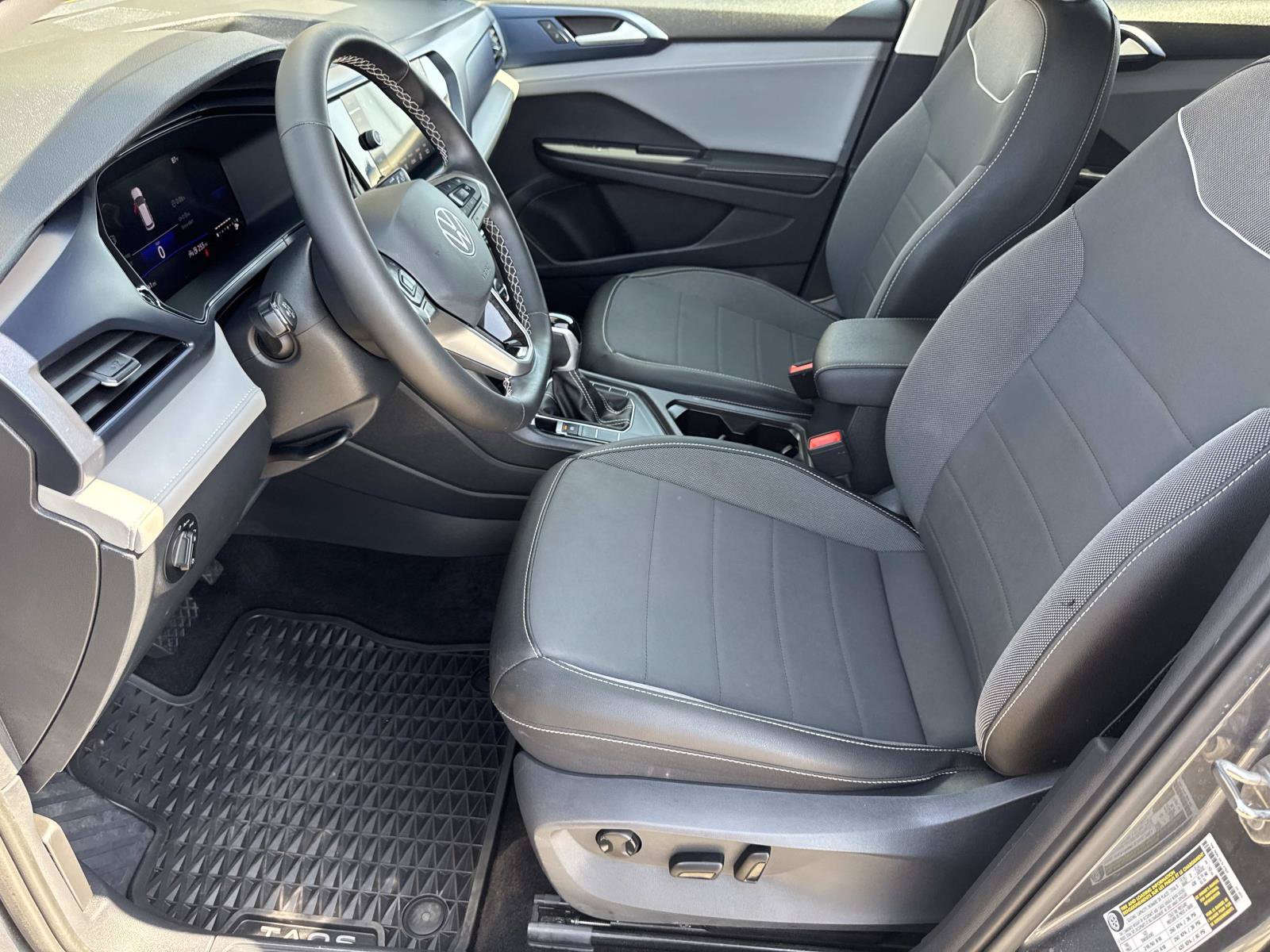 Certified 2024 Volkswagen Taos SE FWD image 23
