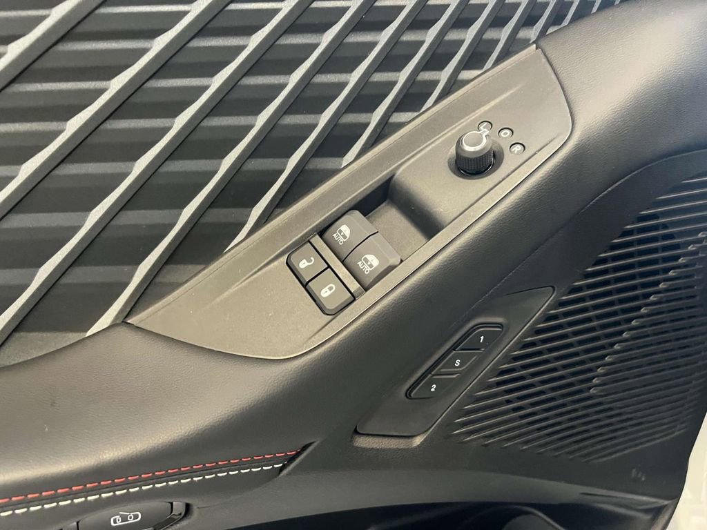 New 2024 Dodge Charger R/T w/ Plus Group image 15