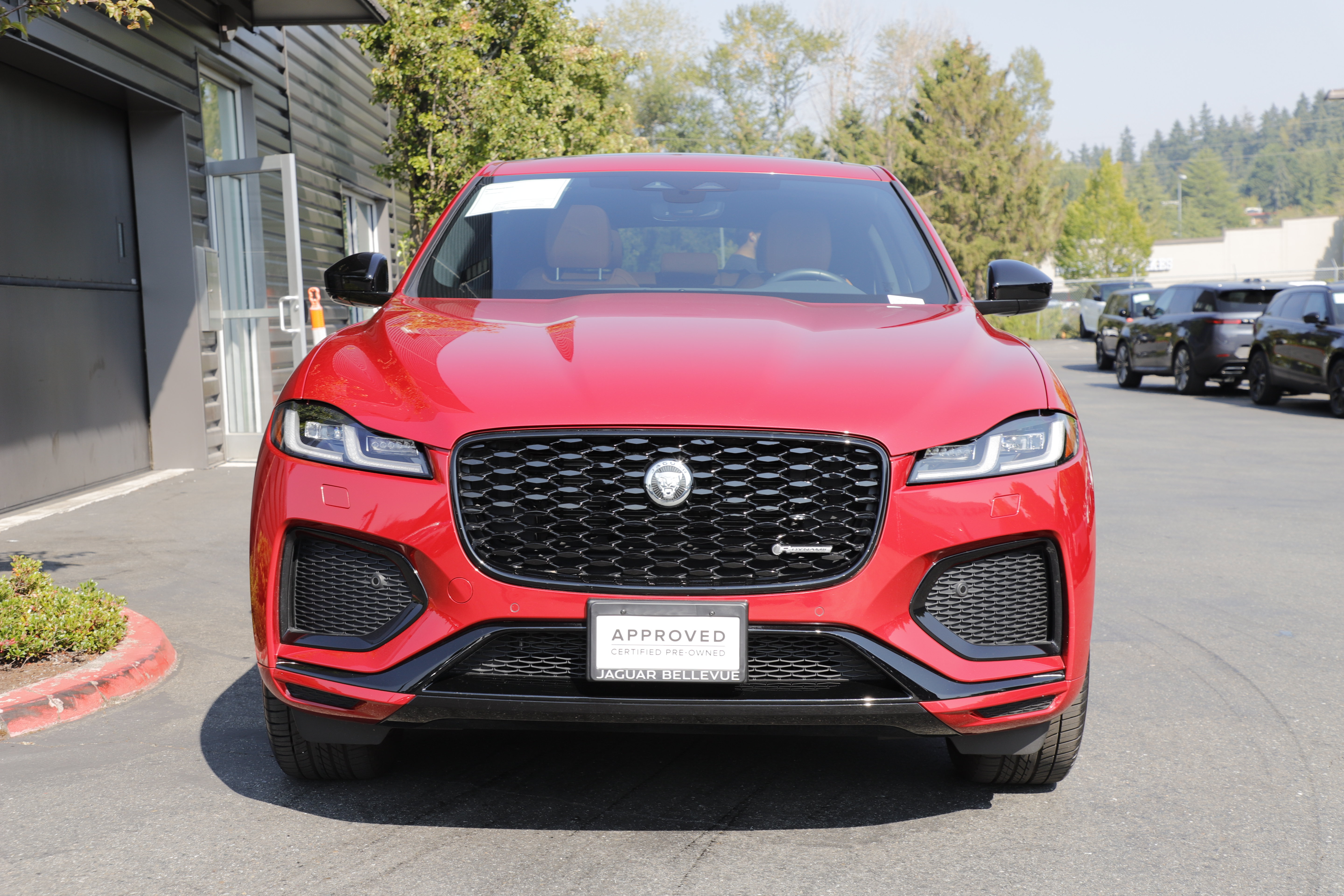 Certified 2025 Jaguar F-PACE R-Dynamic S AWD/4WD image 6