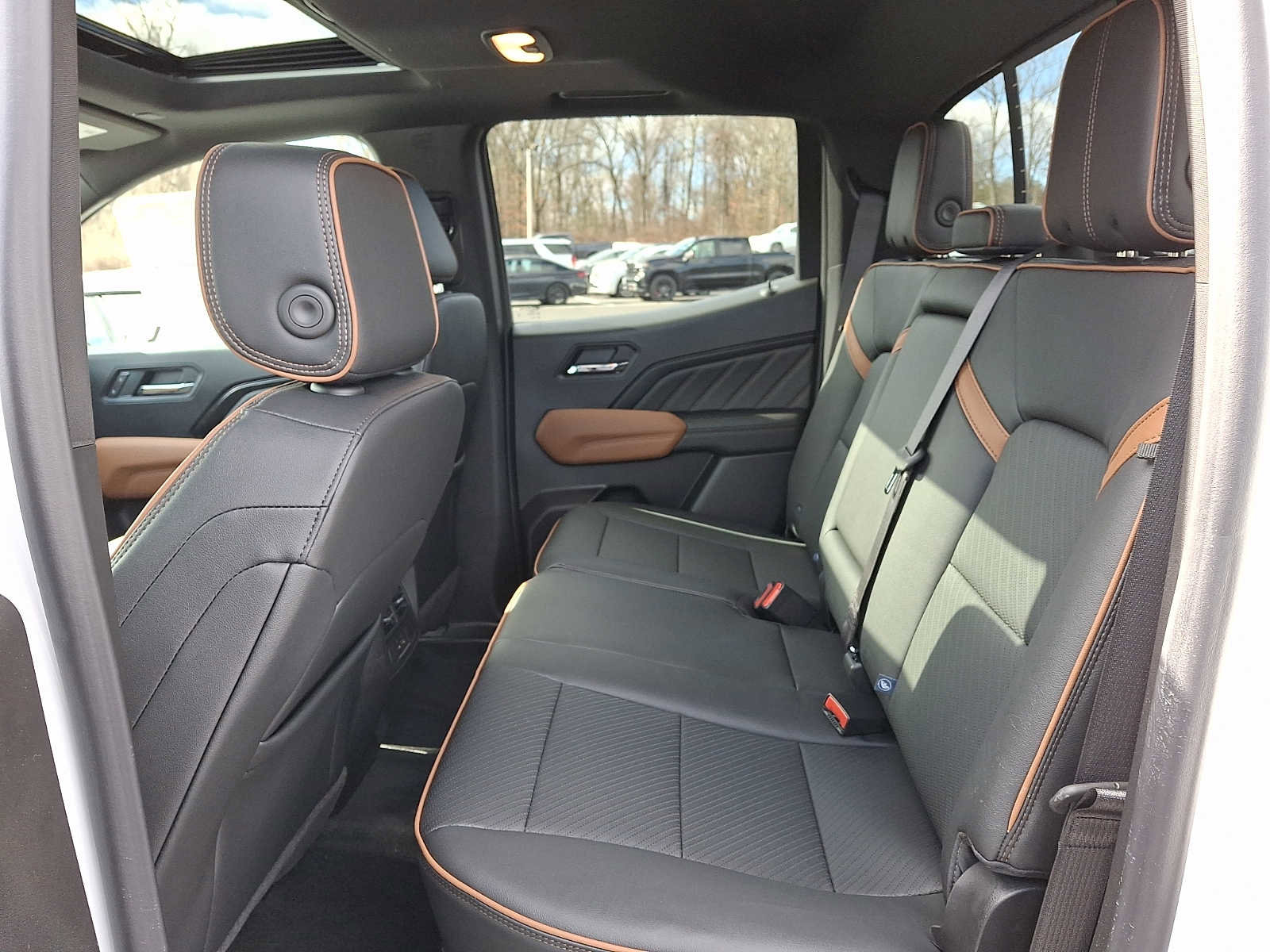 New 2026 GMC Canyon AT4 w/ Technology Plus Package image 8