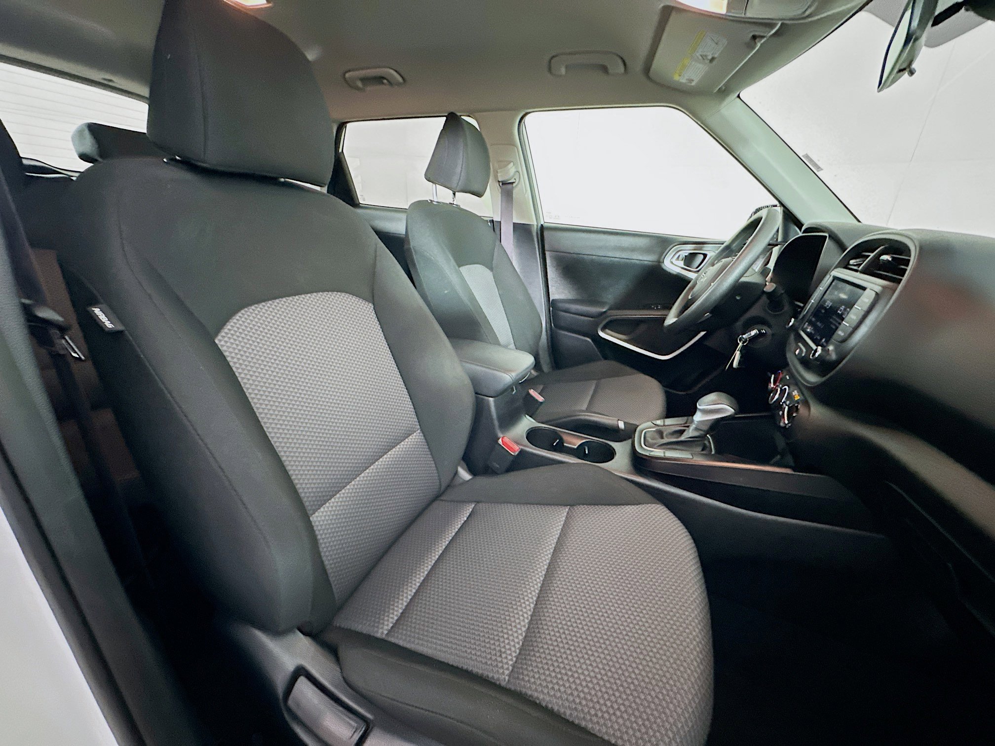 Used 2024 Kia Soul LX w/ Option Group 015 image 29