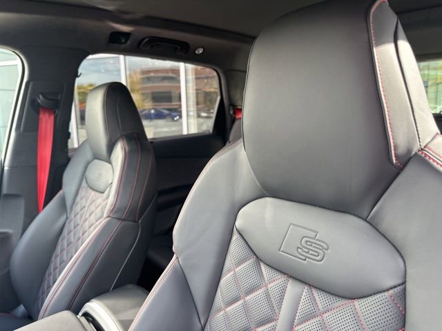 New 2026 Audi SQ7 Prestige AWD/4WD image 10