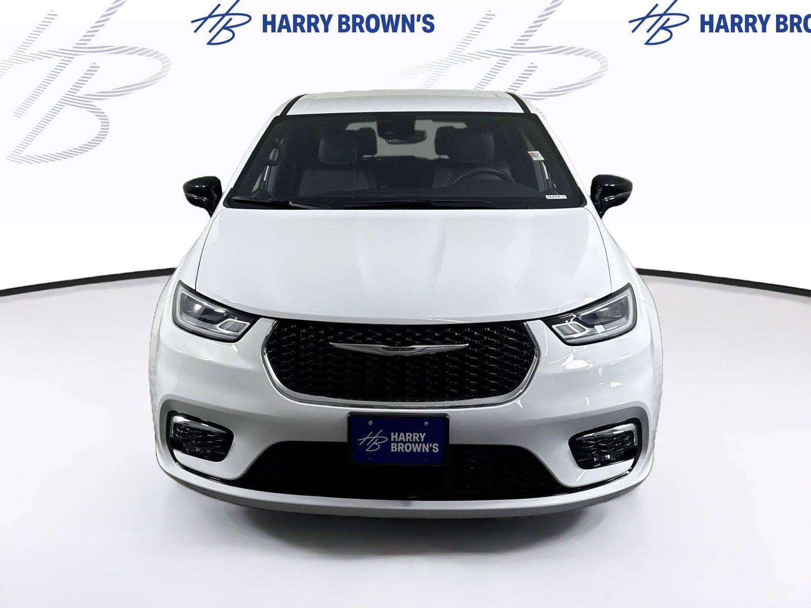 Used 2025 Chrysler Pacifica Select FWD image 27