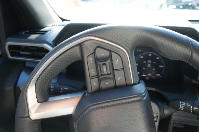 Used 2025 Toyota Tacoma TRD Sport AWD/4WD image 24