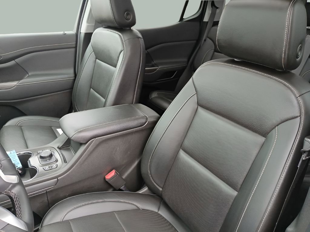 Used 2023 GMC Acadia SLT w/ Elevation Edition image 19