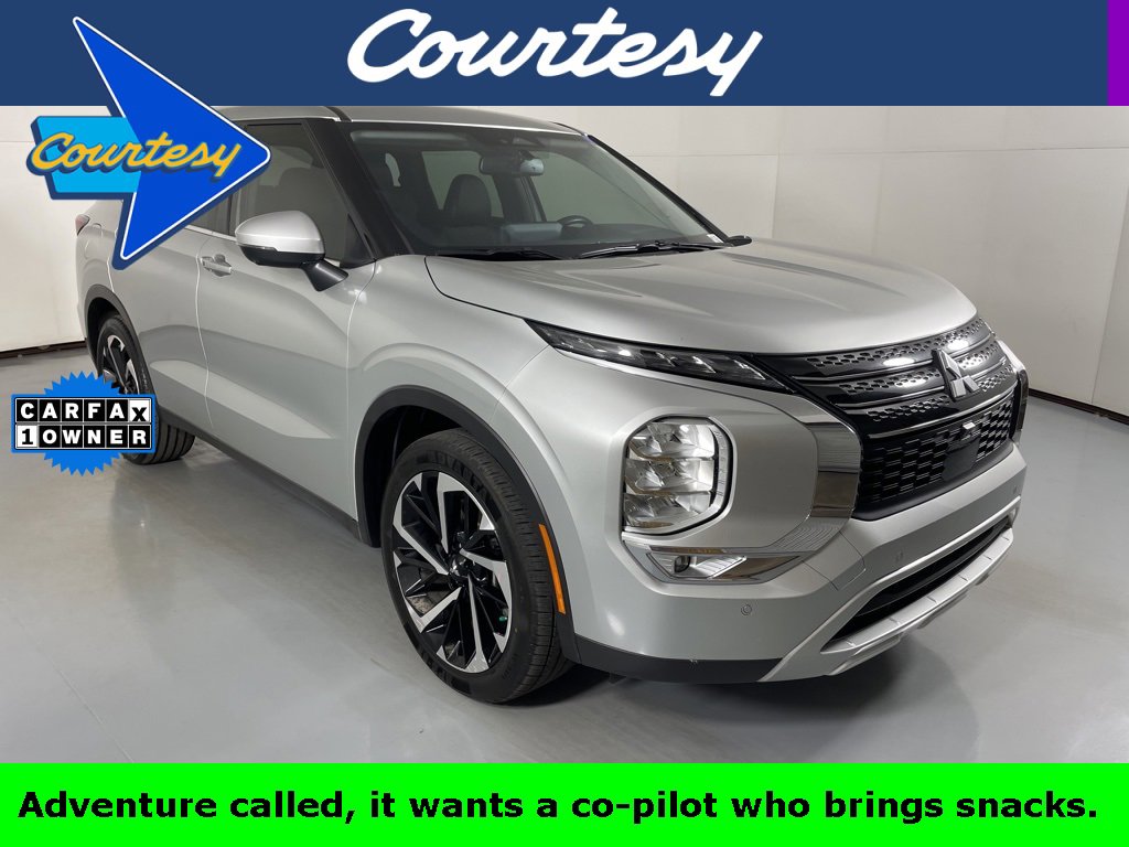 Used 2024 Mitsubishi Outlander SE Black Edition