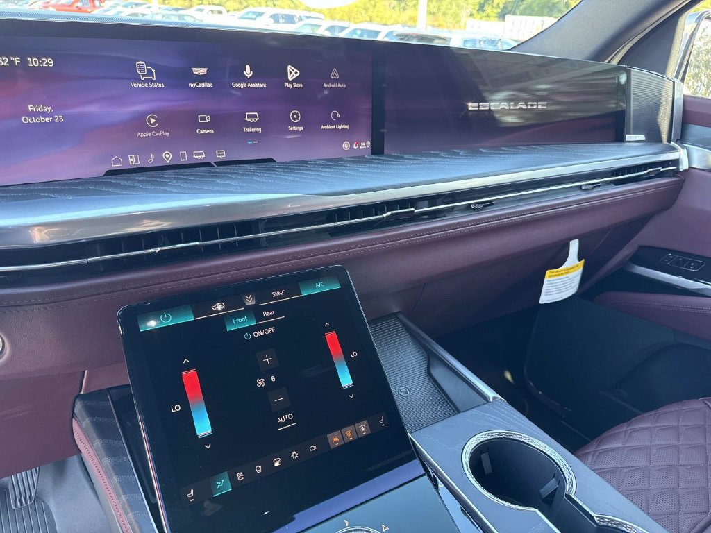 New 2027 Cadillac Escalade Sport w/ LPO, ONYX Package AWD/4WD image 24