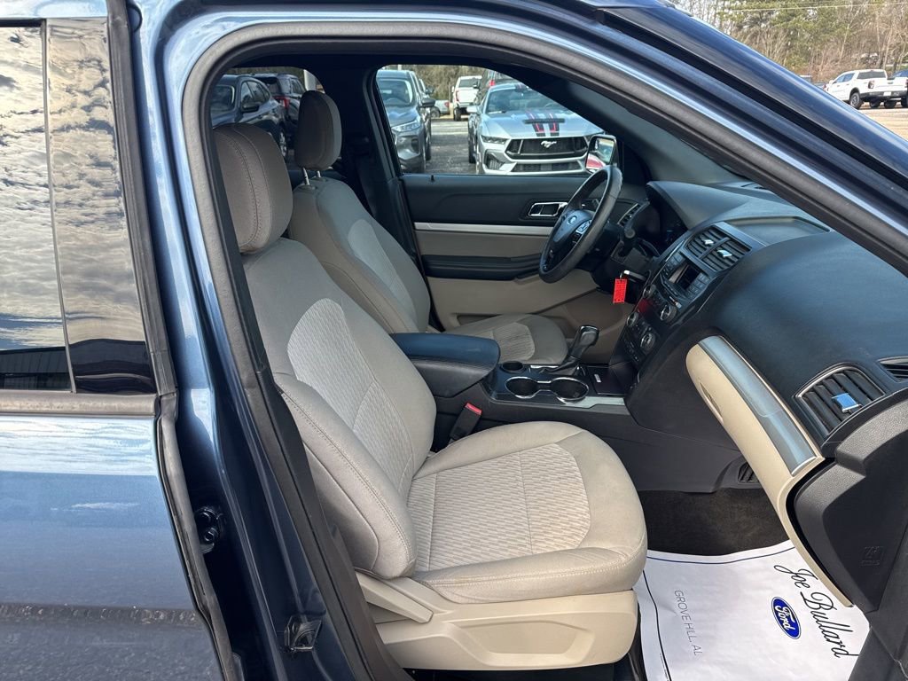 Used 2018 Ford Explorer FWD image 8