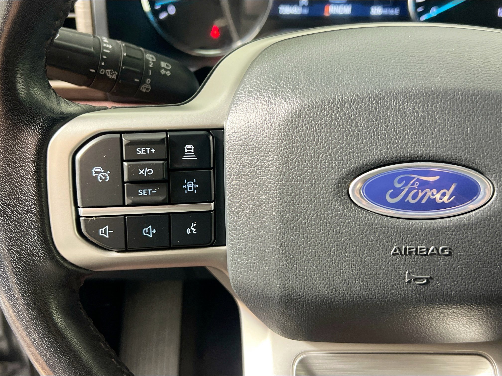 Used 2023 Ford Expedition Limited RWD image 18