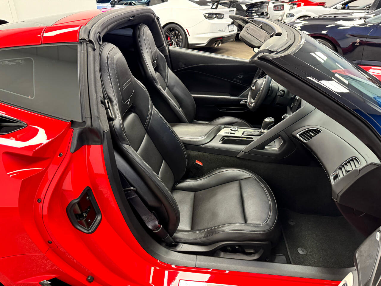 Used 2016 Chevrolet Corvette Z06 w/ 3LZ Preferred Equipment Group image 17