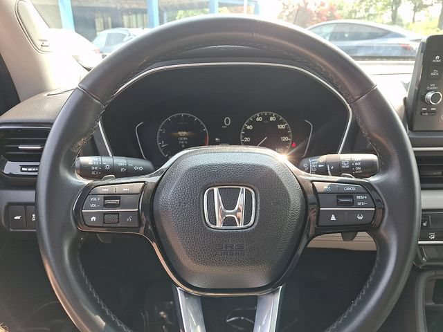 Used 2025 Honda Pilot Touring image 24