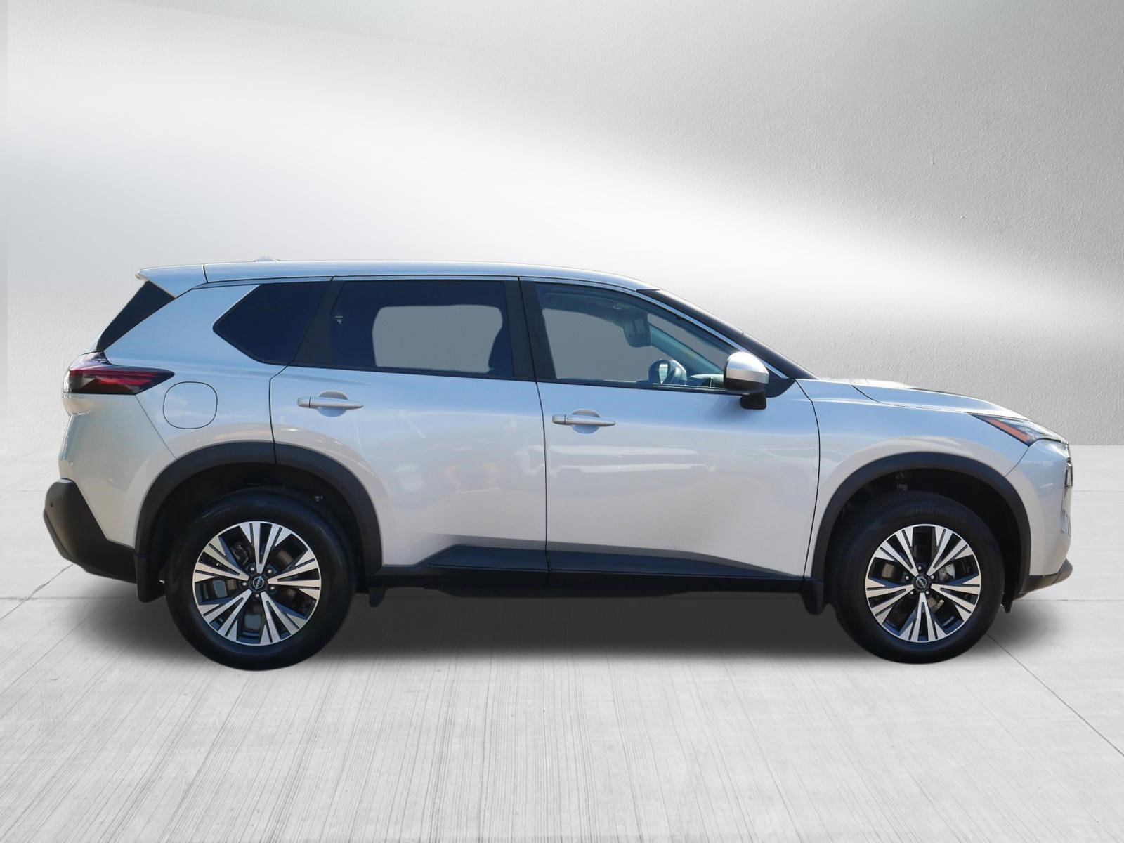 Certified 2023 Nissan Rogue SV AWD/4WD image 8