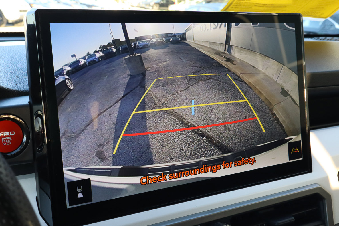 Used 2024 Toyota Tacoma TRD Off-Road image 12